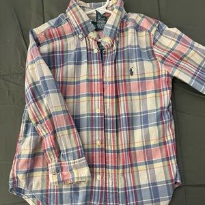 Boys size 4 long sleeve shirt. missing button but has one inside so you can mend